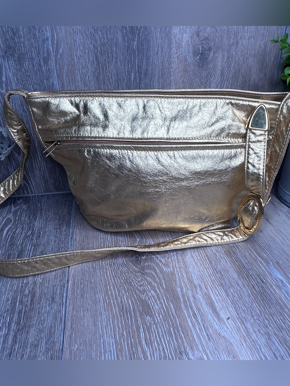 DAWLI Genuine Leather Metallic Gold Shoulder Bag • Made in USA • Y2K Retro Purse